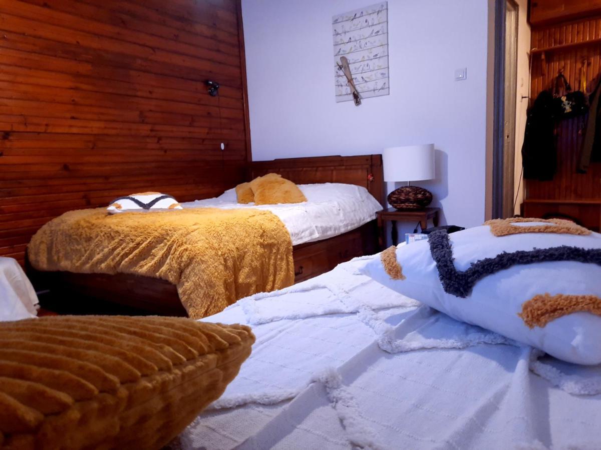 Cocooning In A Lovely Mountain Suite - One Azuga Dış mekan fotoğraf